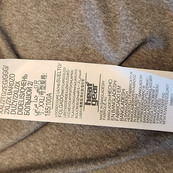 Under Armour Men's Gray T-Shirt - Picture 9 of 12